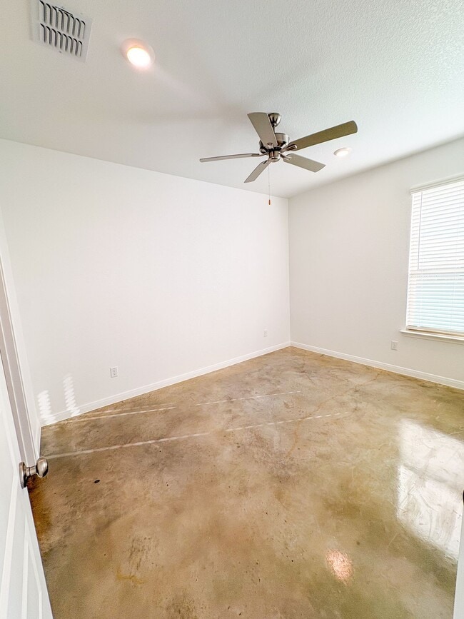 Building Photo - 2911 Wildcat Rdg Rd