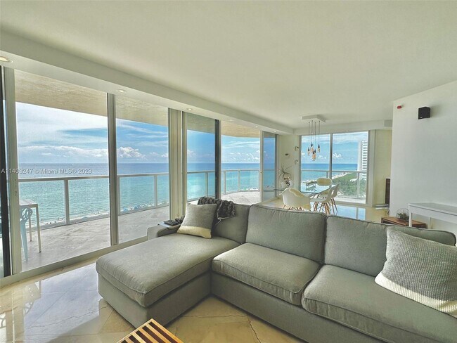 Building Photo - 7330 Ocean Terrace