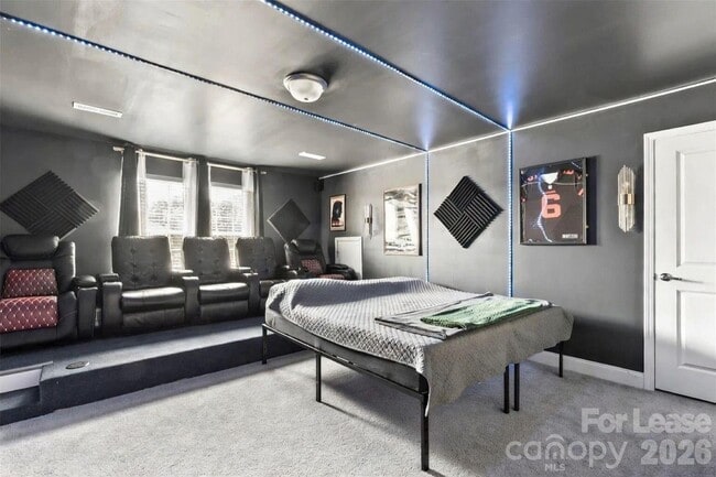 Building Photo - 11732 Glenwood Dr