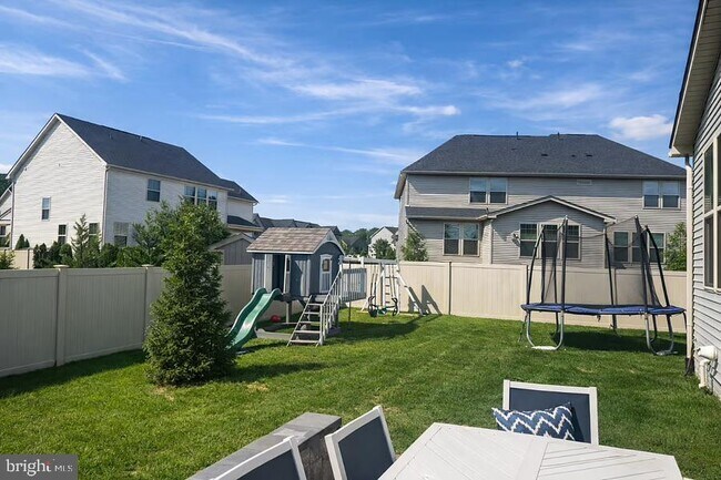 Building Photo - 9705 Blandwood Way