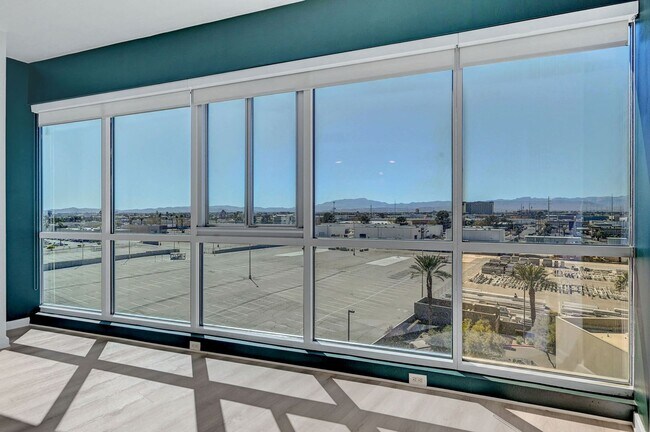 Building Photo - Panorama Towers Unit 602