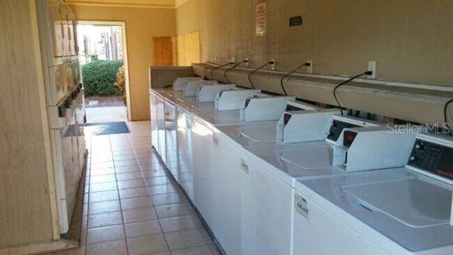 Building Photo - 5317-K103 Curry Ford Road, Orlando 2bed/1bath