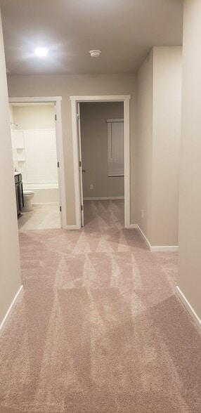 Building Photo - 1152 SW Pendleton Way