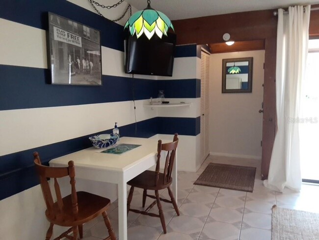 Building Photo - 3529 Longmeadow