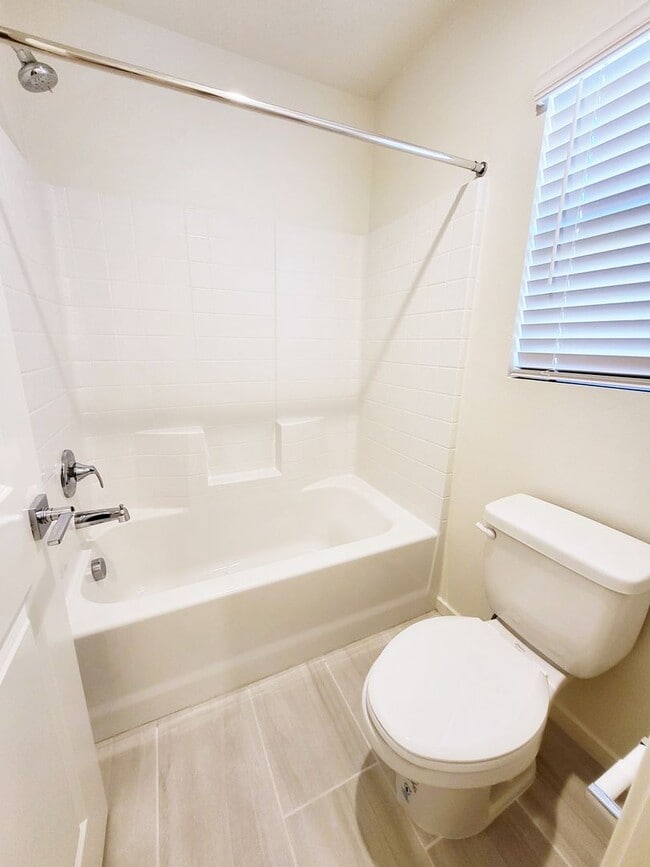 Building Photo - House for Rent in Summerlin Call or Text f...