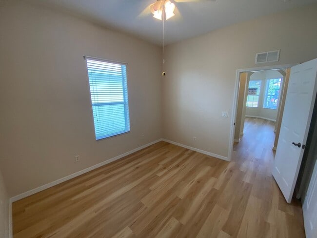 Building Photo - ANNUAL Lease – Unfurnished – Golf Course L...