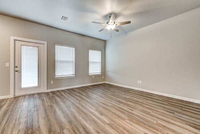 Building Photo - 13503 Bluejacket Dr