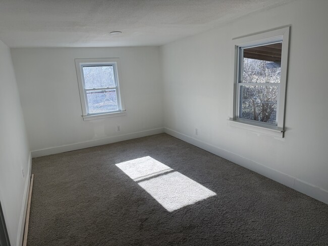 Building Photo - 3746 N Garfield Ave