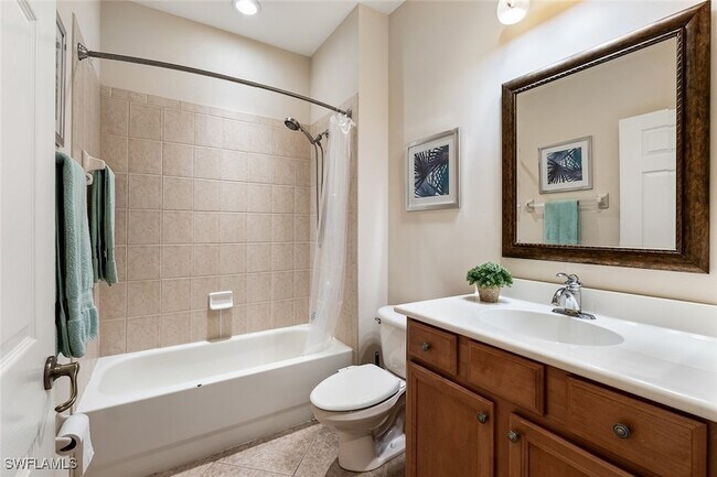 Building Photo - 1757 Tarpon Bay Dr S