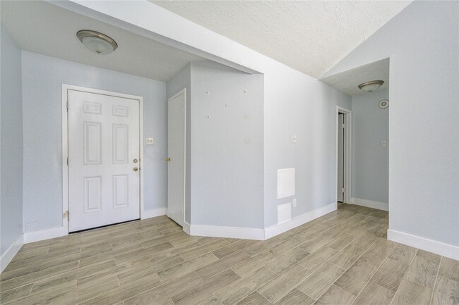 Building Photo - 7506 Stone Pine Ln