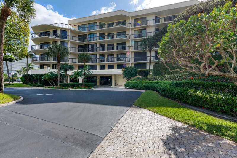 Building Photo - 2778 S Ocean Blvd
