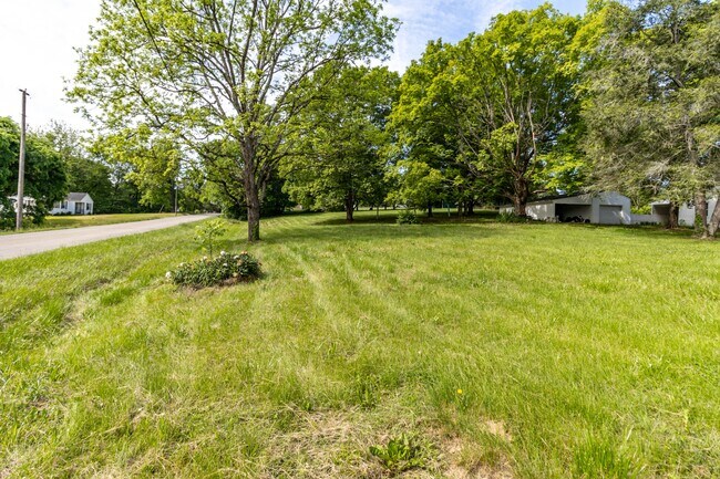 Building Photo - 9448 Lusk Rd