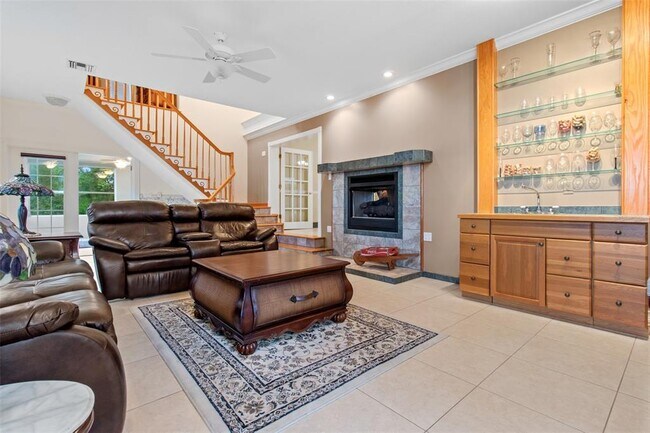 Building Photo - 36740 Shore Dr