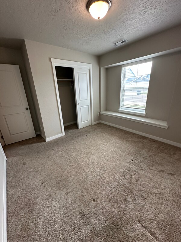 Building Photo - 11398 W Belgrave St