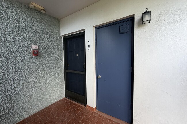 Building Photo - 4266 Deste Ct