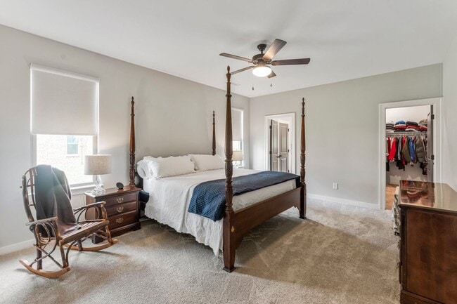 Building Photo - Spotless rental home in the highly sought-after McDaniels neighborhood in College Grove