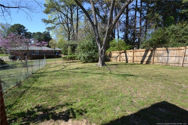 Building Photo - 5133 Lundy Dr