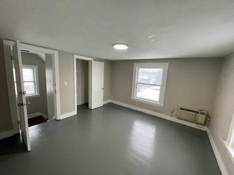 Building Photo - 1324 Brownell Ave