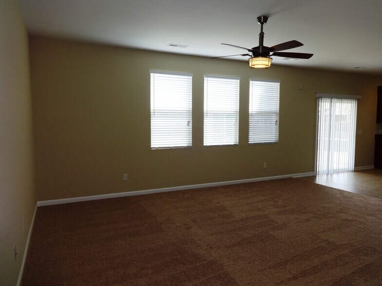 Building Photo - 3115 Conservancy Ln