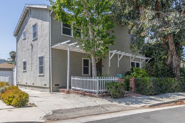 Building Photo - 4711 Purdue Ave