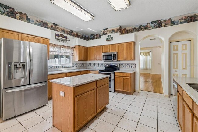 Building Photo - 12803 Longcrest Dr
