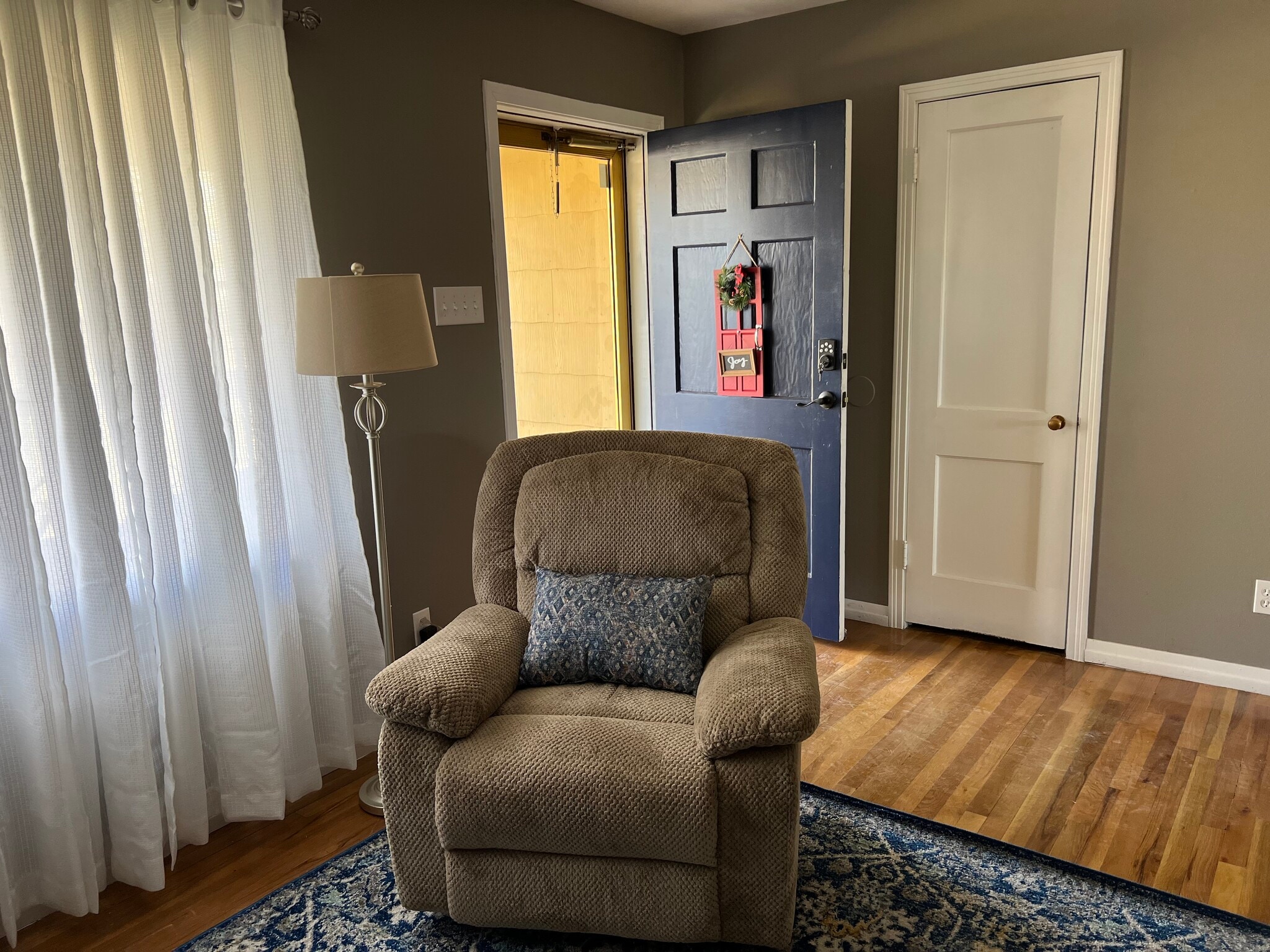 Living room 2 - 2403 38th St