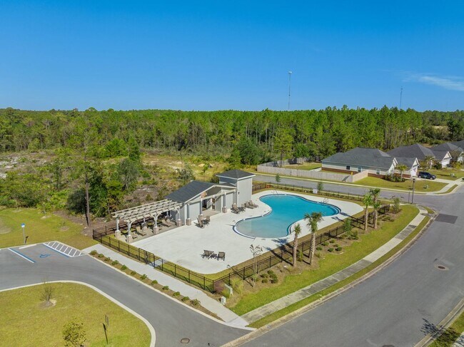 Building Photo - 630 Whispering Creek Ave