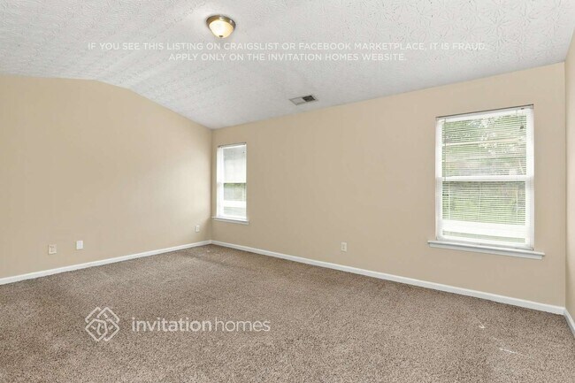 Building Photo - 250 Silver Arrow Cir