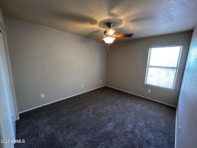 Building Photo - 16712 W Belleview St