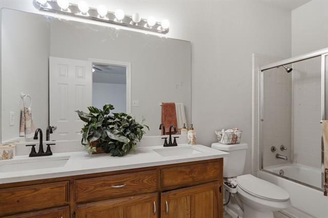 Building Photo - 6317 Rockhaven Dr