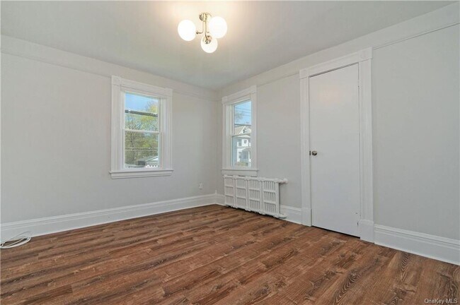 Building Photo - 301 Union Ave