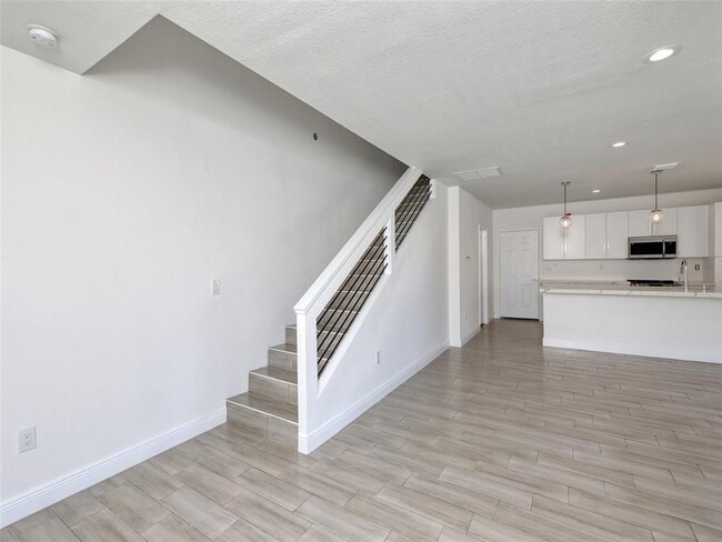 Building Photo - 102-116 NW 41st St