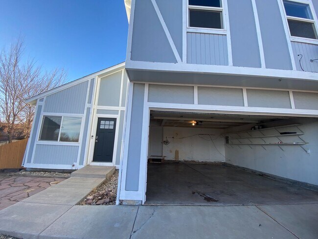 Building Photo - Great Home in Fountain