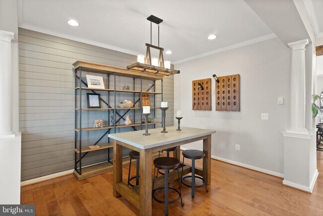 Building Photo - 9502 Lee Ct