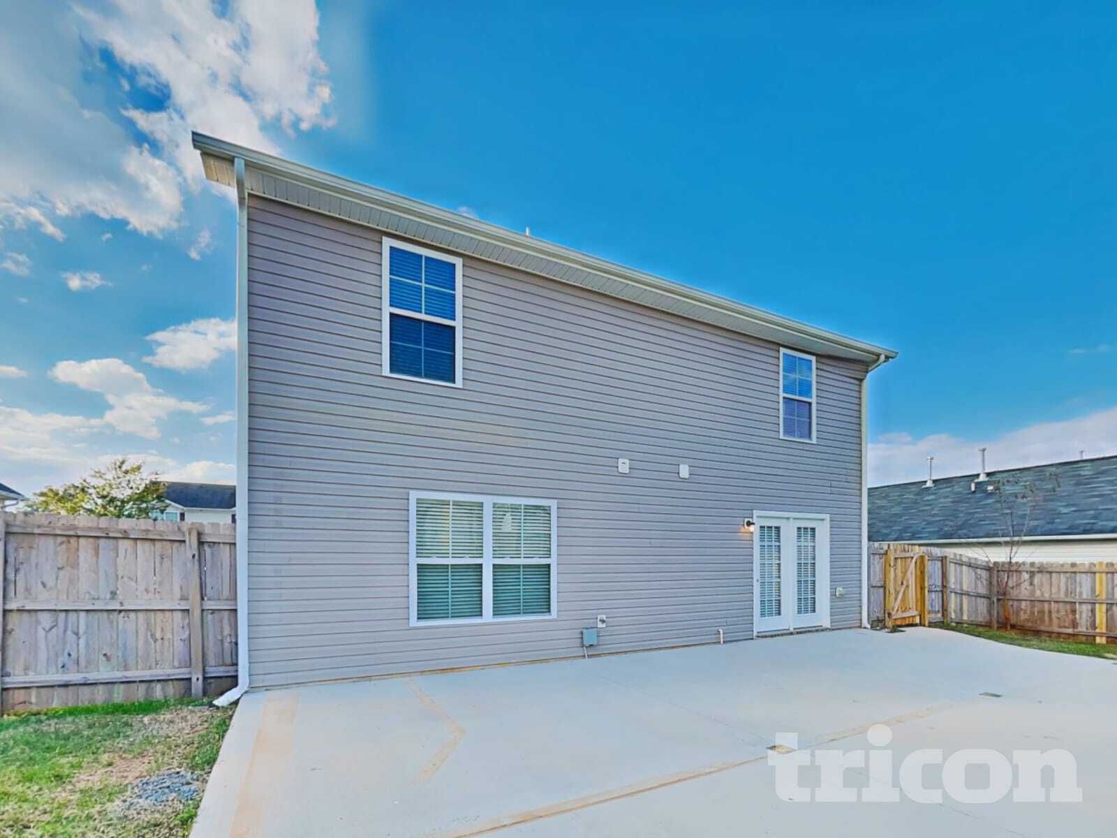 Building Photo - 2901 Quail Oak Dr