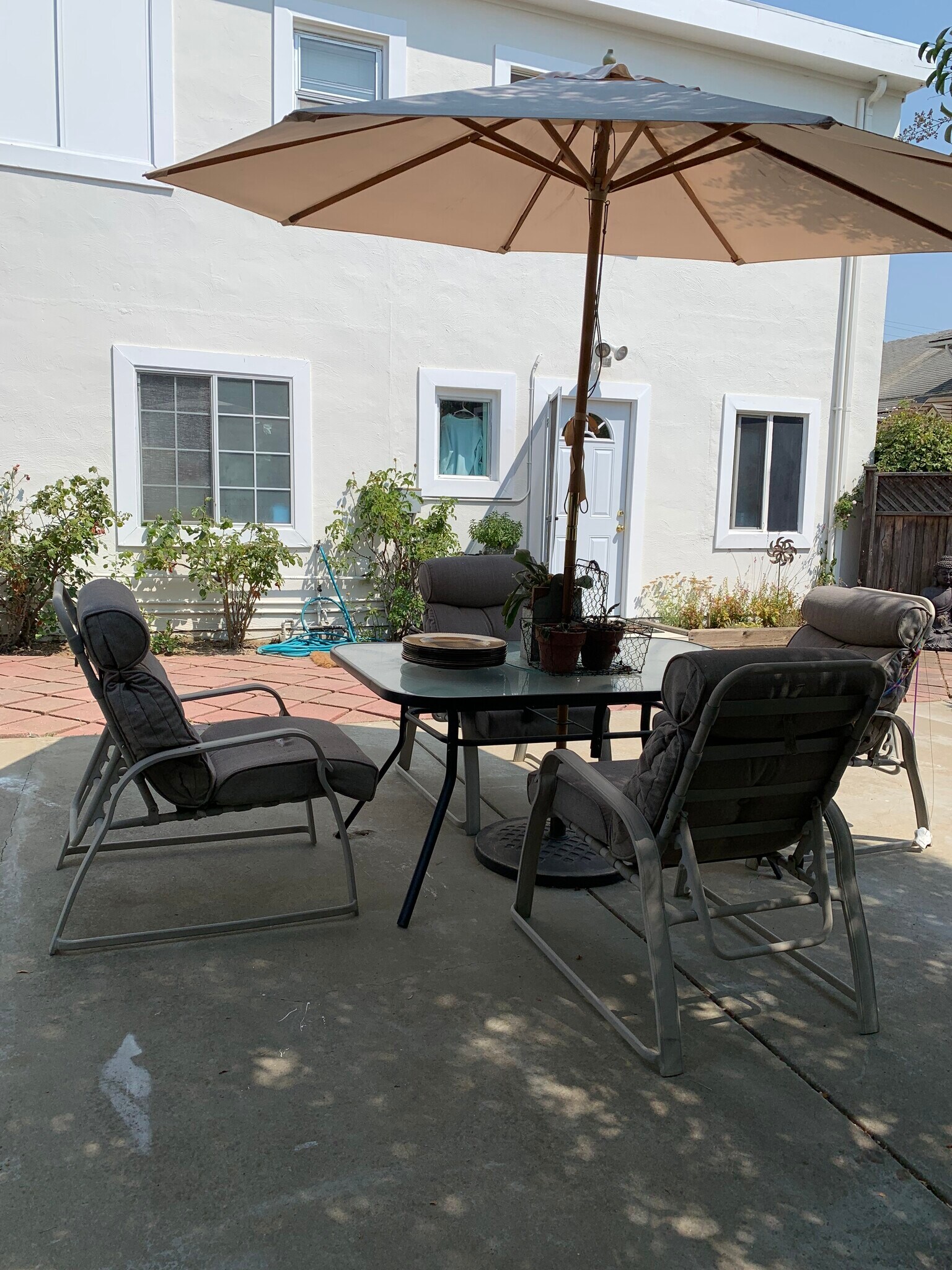 Building Photo - 3900 Seven Hills Rd