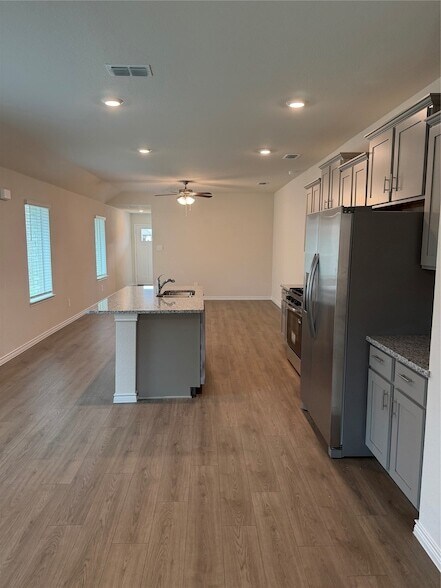 Building Photo - 10213 Barron Dr
