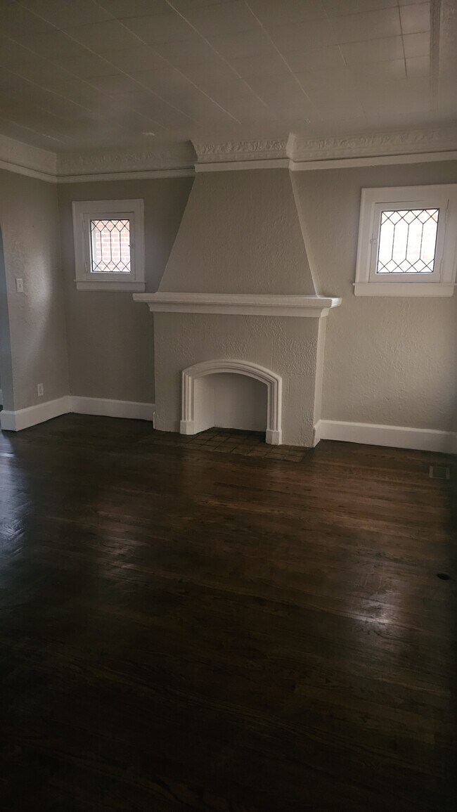 Primary Photo - 16232 Birwood St