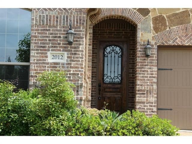 Building Photo - 2012 Sagebrush Dr