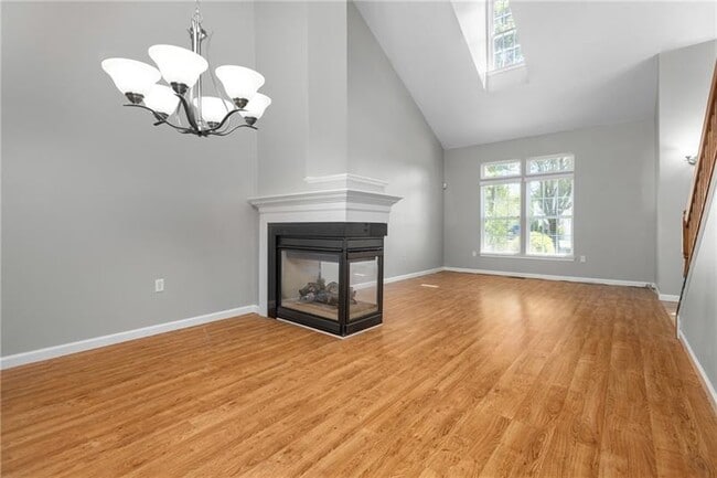 Building Photo - 302 Laurel court