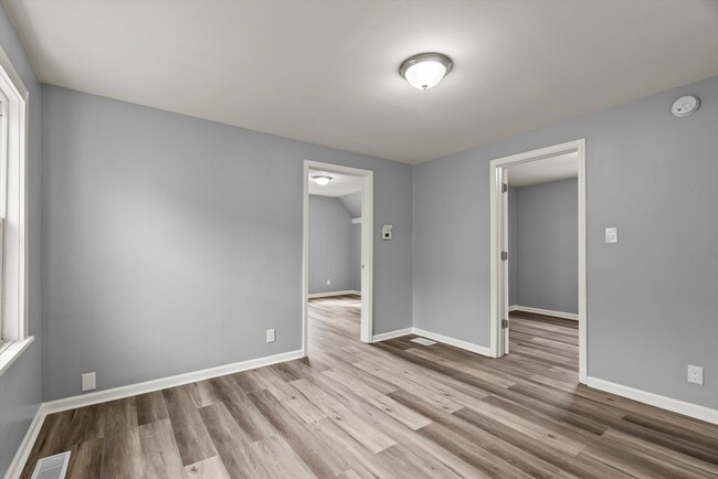 Building Photo - 1139 Lincoln St
