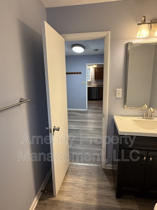 Building Photo - 5974 Ladysmeade Ln