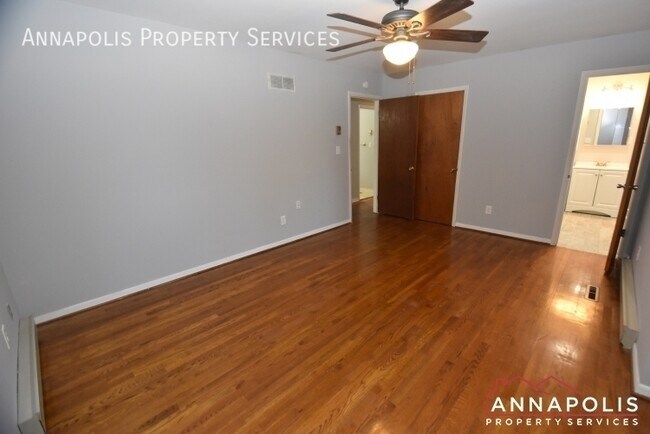 Building Photo - 843 Harbor View Terrace