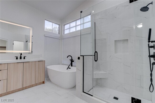 Building Photo - 8608 Highacre Dr