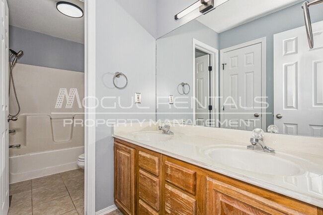 Building Photo - 9411 E Carson St