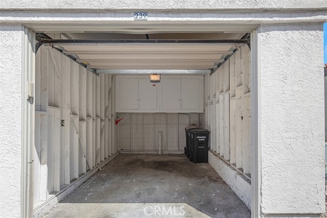Building Photo - 30902 Club House Dr