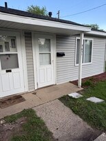 Building Photo - 5631 Walker Ave