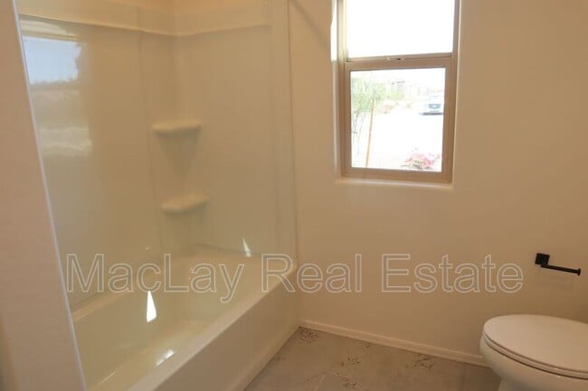 Building Photo - 2783 N Mulberry Pl