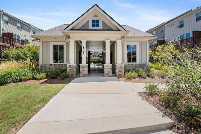 Building Photo - 1363 Live Oak Ln