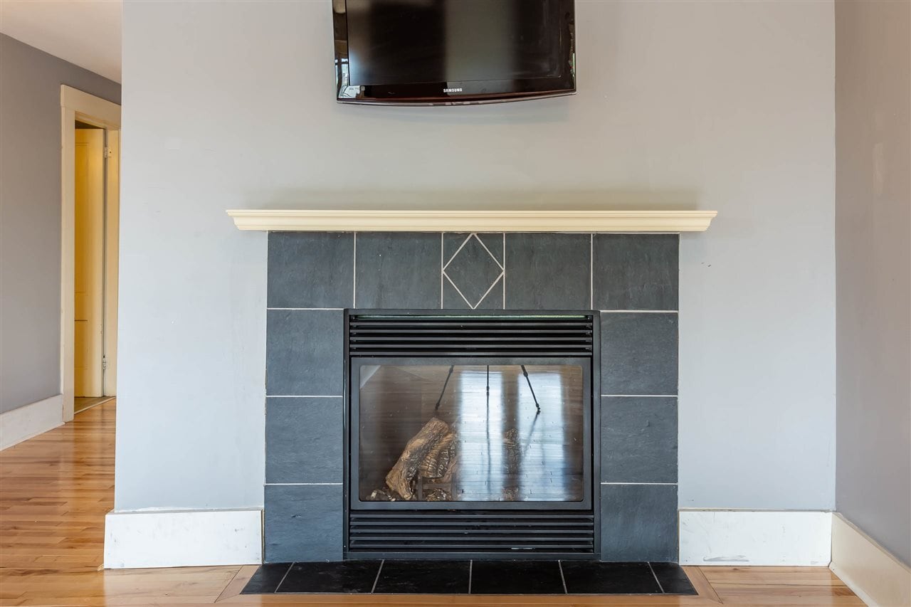 Living Room Fireplace - 77 -79 Centre St